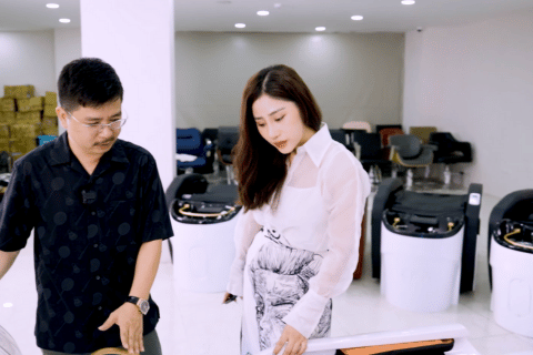 Cô Chủ Spa Đến Mua Hàng Và Cái Kết Bất Ngờ 