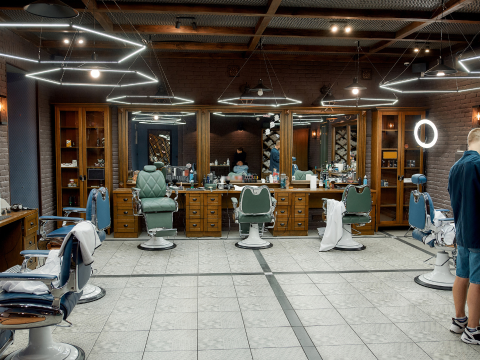 Bí Quyết Bố Trí Ánh Sáng Trong Thiết Kế Tiệm Barber Để Lên Hình “Sống Ảo” Cực Chất
