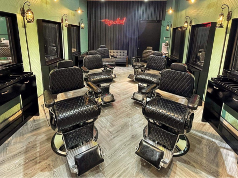 Phong Thủy Trong Barber Shop: Đặt Ghế Hướng Nào Để “Hút” Tài Lộc?